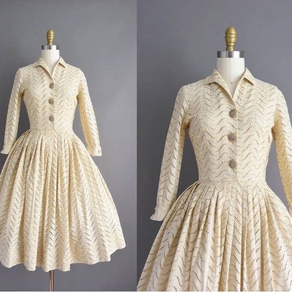Vintage Dresses & Skirts - Vintage 1950s Elegant Light Beige Women's Button Up Dress